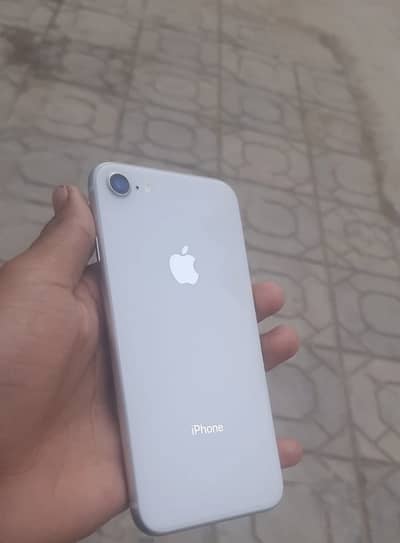 Apple iPhone 8