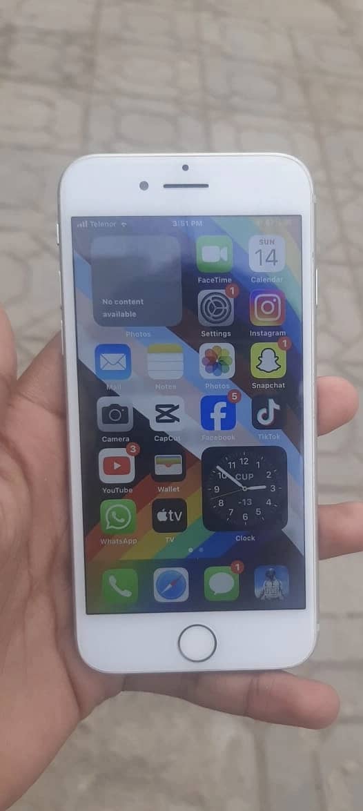 Apple iPhone 8 3
