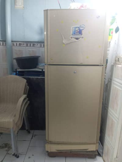 Refrigerator want to sale