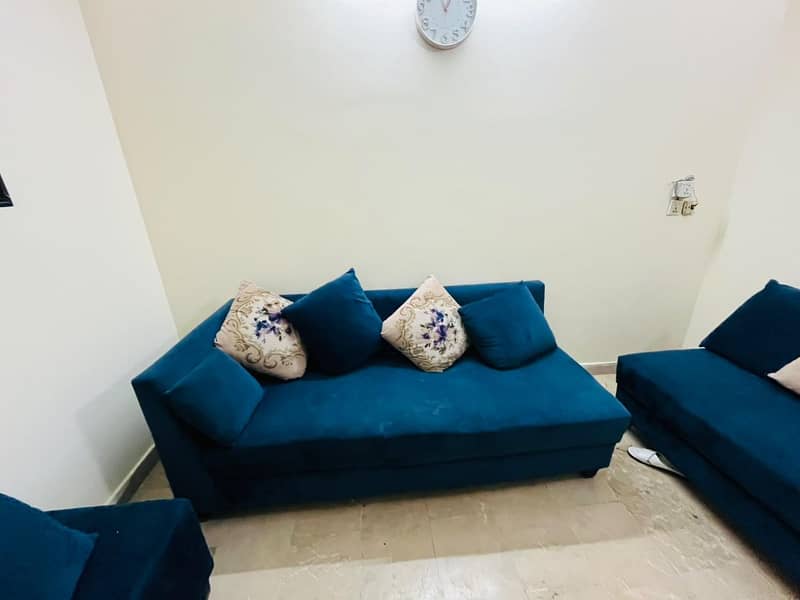 L shape sofa set in nice condition 1