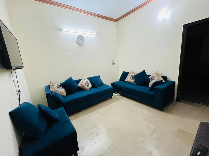 L shape sofa set in nice condition 6
