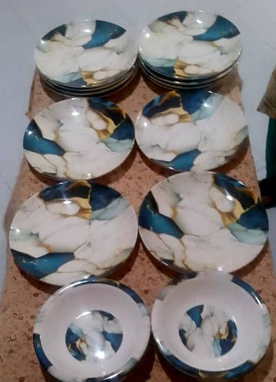 18 Pieces Dinner Set