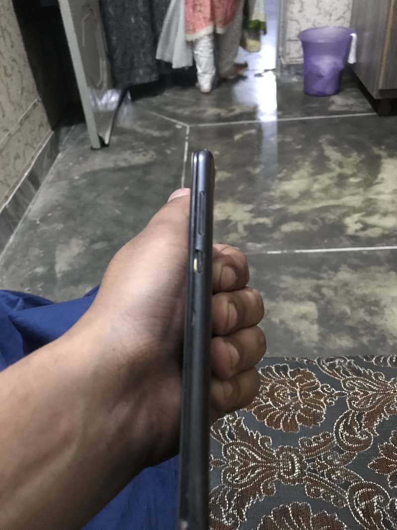 Honor 7C 1