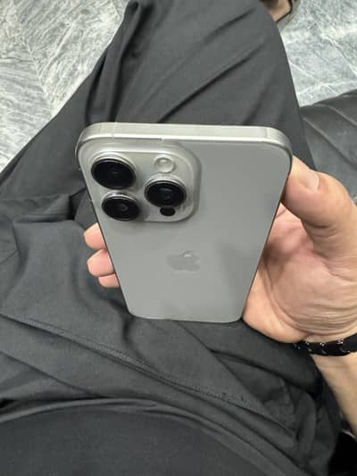 Apple iPhone 15 Pro Max jv