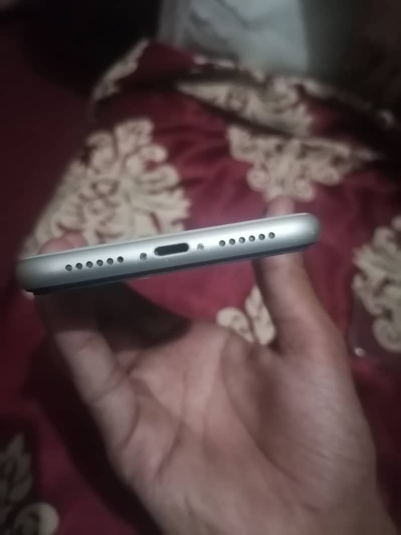 iPhone 11 1