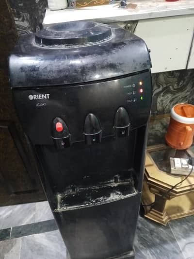 Orient Dispenser