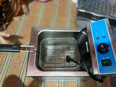 8 litter fully electric commercial fryer just 1 month used
