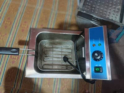 8 litter fully electric commercial fryer just 1 month used