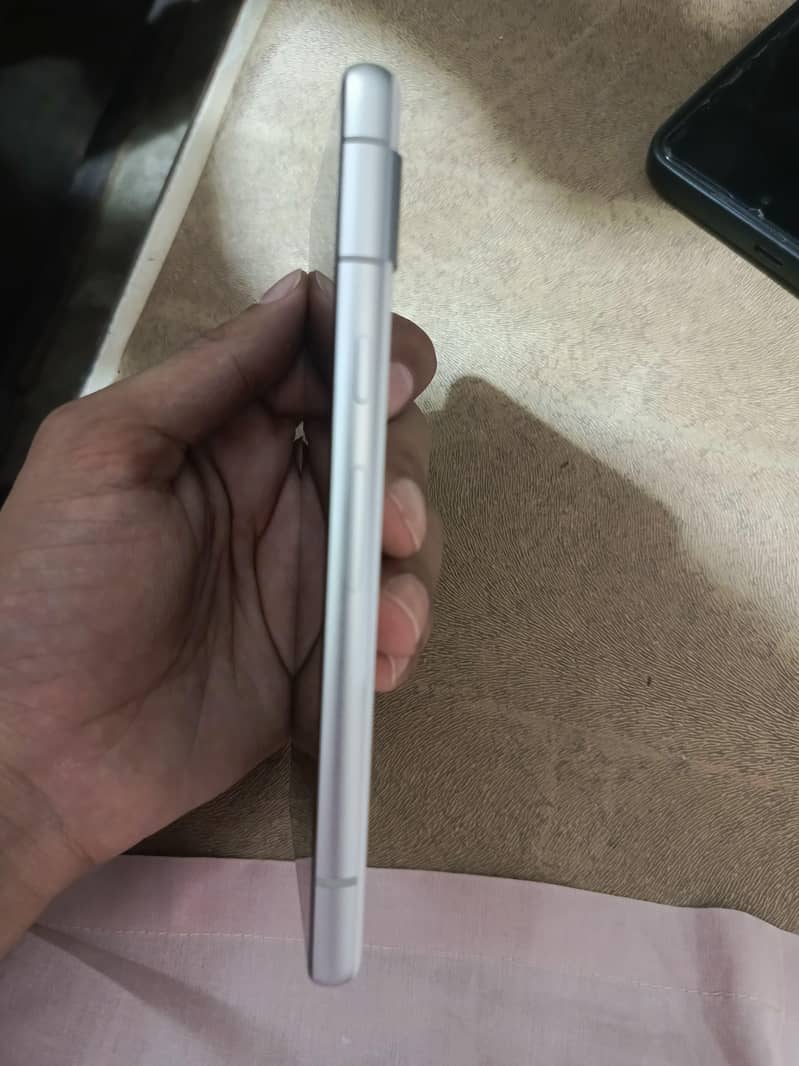 Google Pixel 7a 1