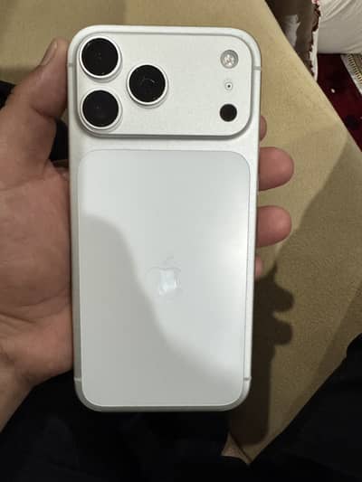 iPhone 17 pro max HK model