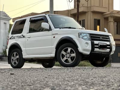 Mitsubishi Pajero Mini