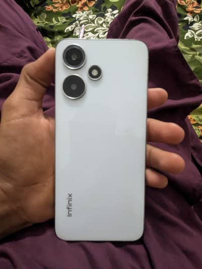 Infinix Hot 30 Play