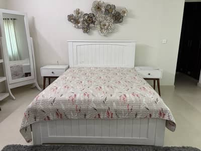 White Queen Bed-set