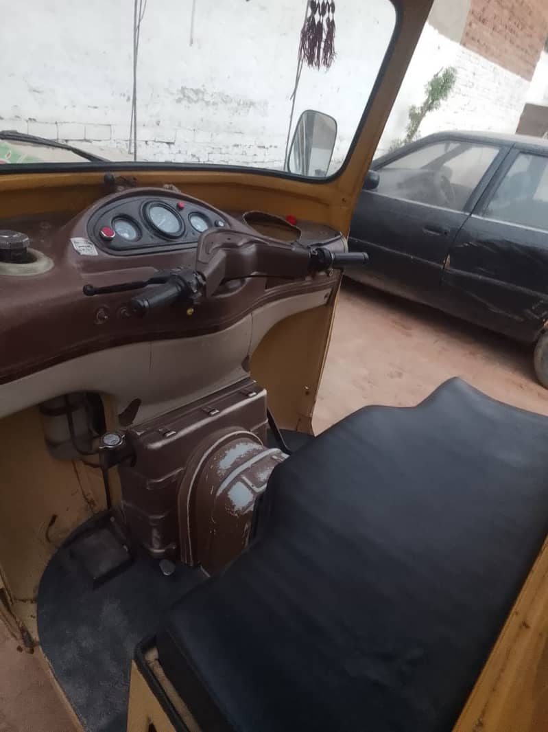 Auto rickshaw 1