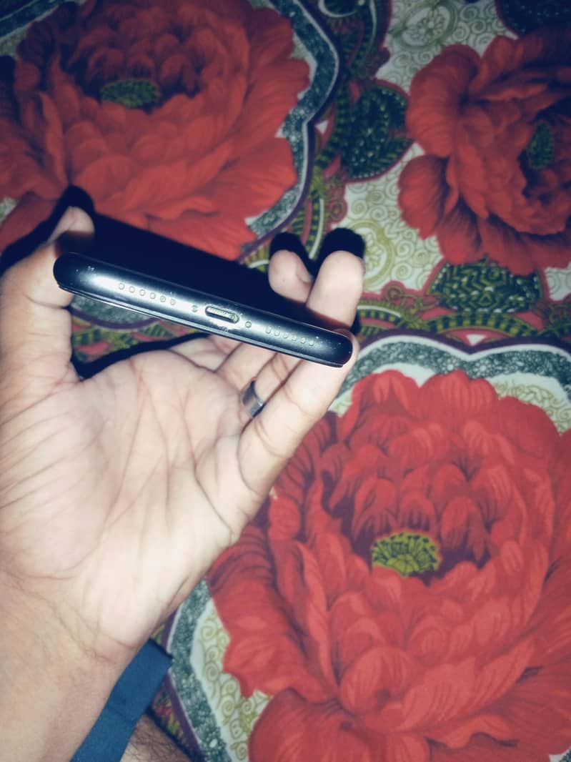 iPhone 11 1