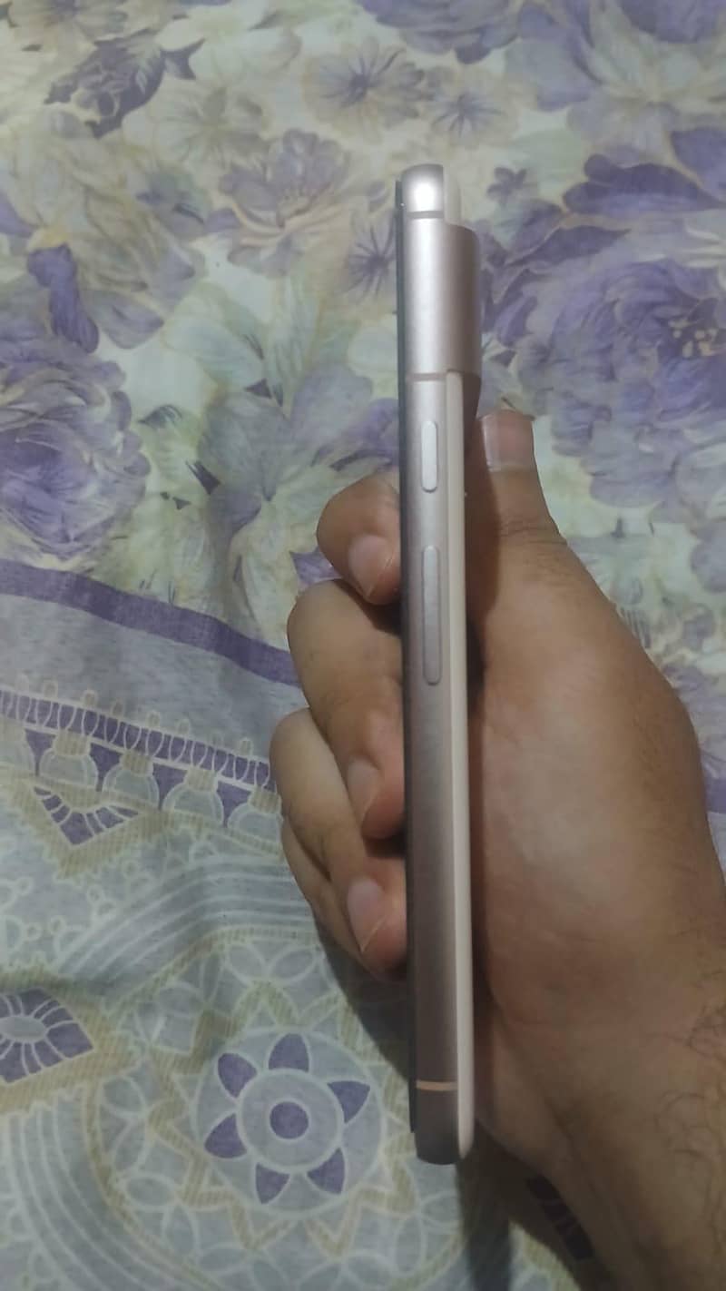 Google Pixel 8 1