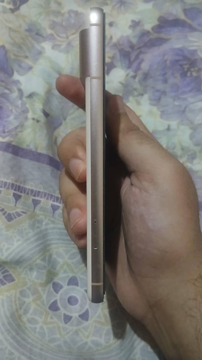 Google Pixel 8 3