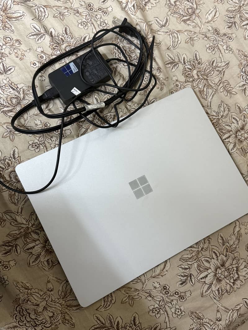 Microsoft Surface Book 3 1