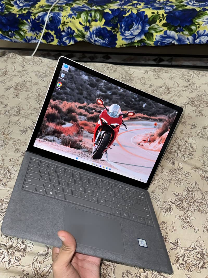 Microsoft Surface Book 3 6