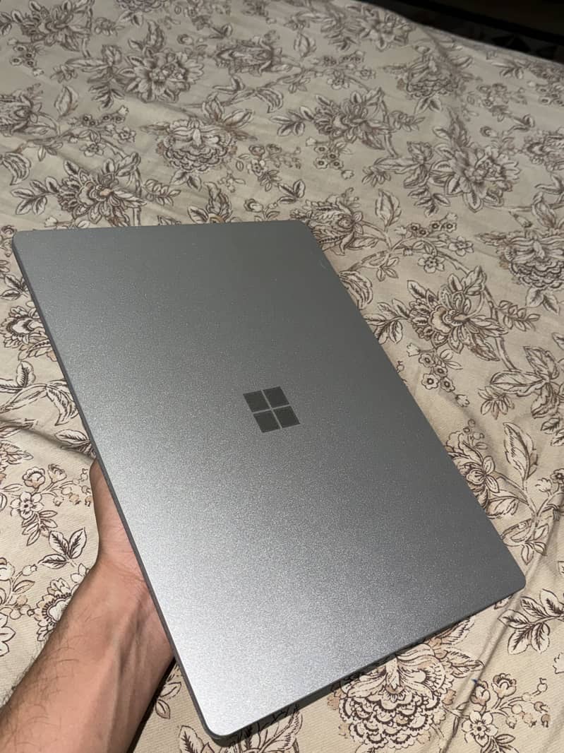 Microsoft Surface Book 3 11