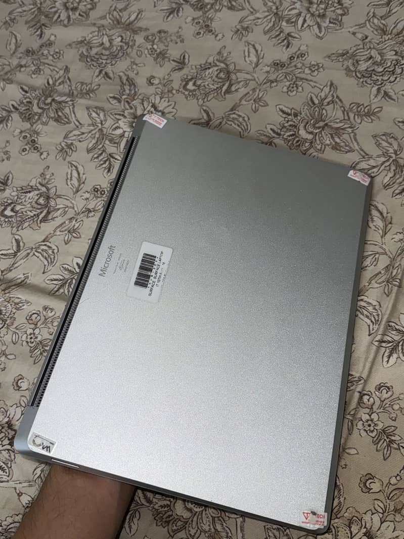 Microsoft Surface Book 3 16
