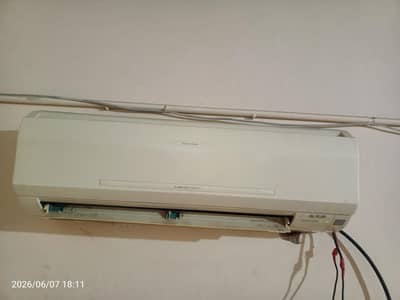AC Mitsubishi 1.30 ton original condition