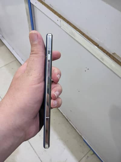 OnePlus 13 non pta sim work 16/512 new condition just mobile