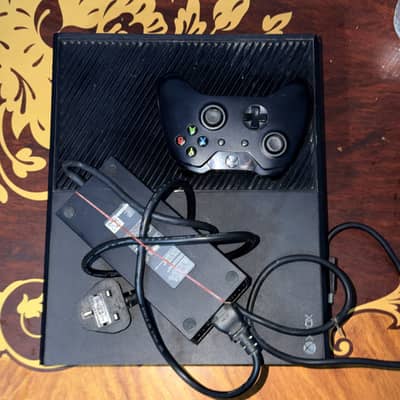 Xbox One 512 With 5 games