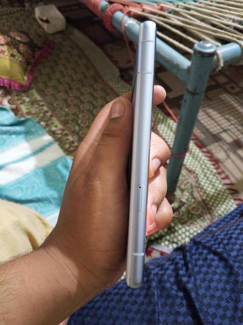 google pixel 7a 5