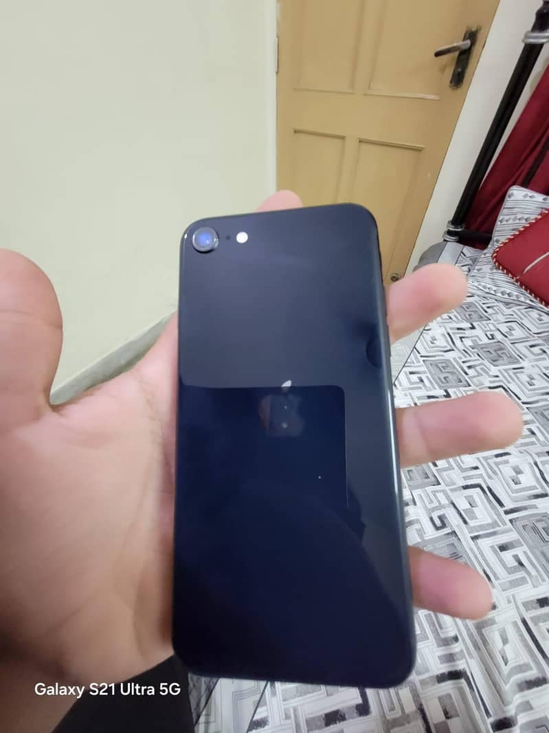 Apple iPhone SE 3
