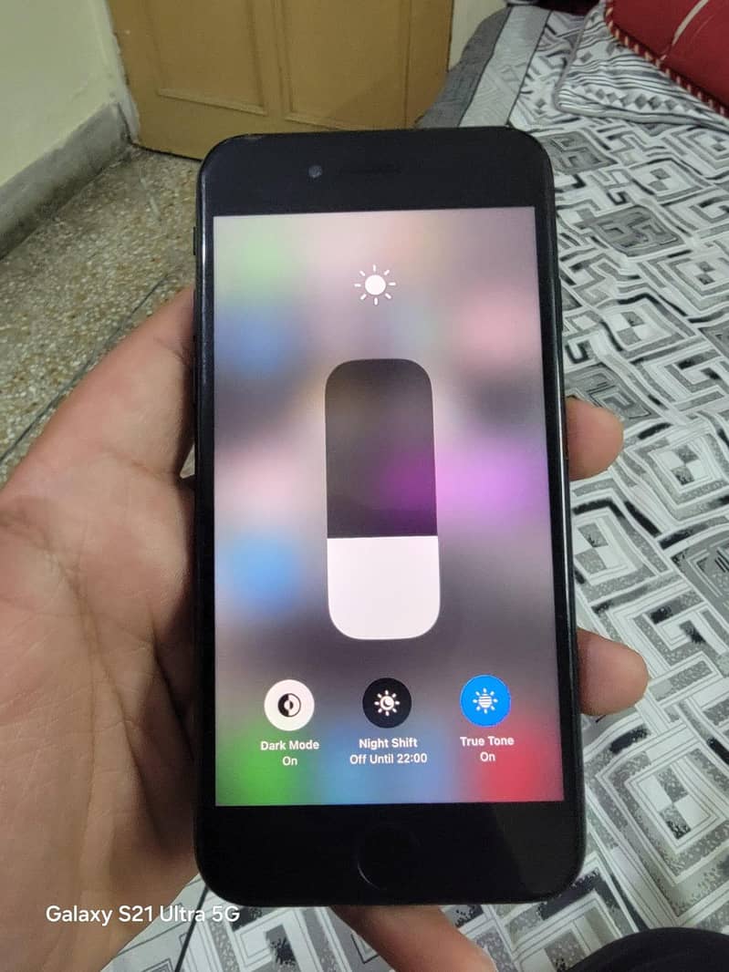 Apple iPhone SE 6