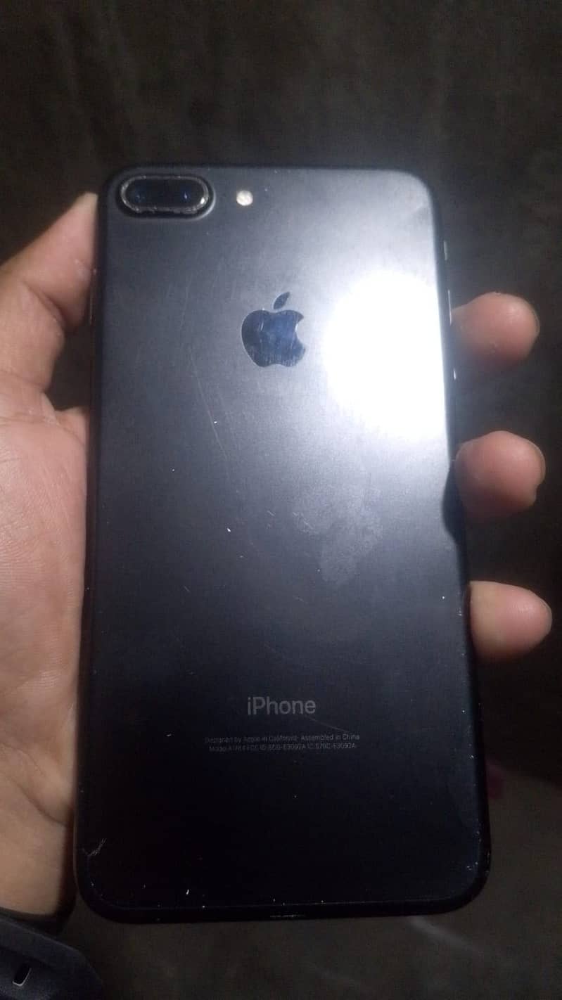iPhone 7+ 4