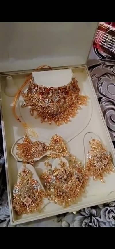 bridal necklace