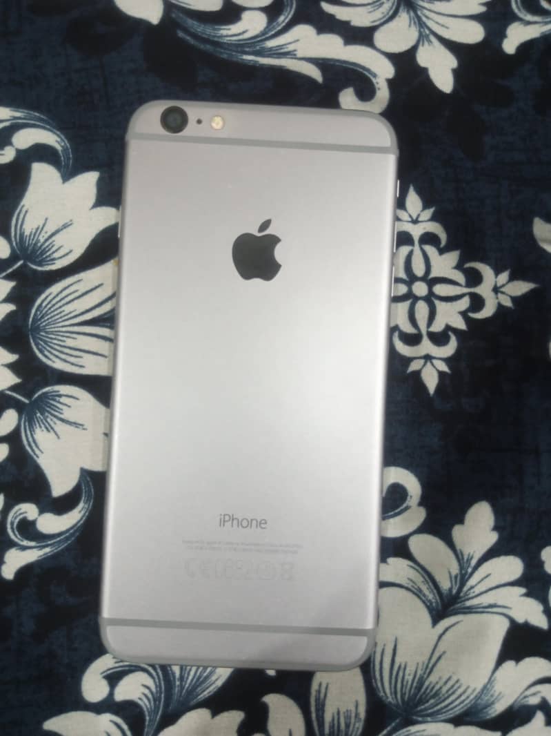 Apple iPhone 6 Plus 1