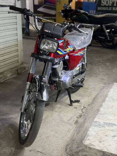 I’m selling my Honda 125(18) all Punjab