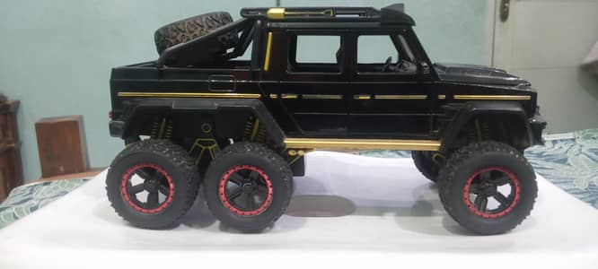 Mercedes G wagon 6x6 with lights & Suspension Rs. 4300