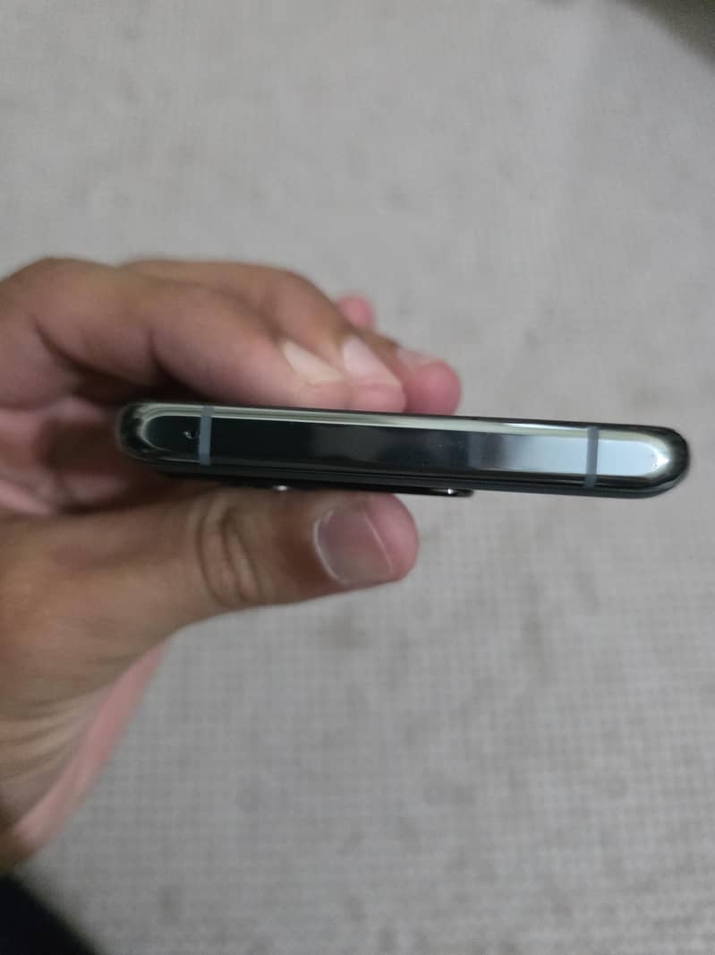 One Plus 10 Pro 3