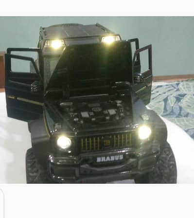 Mercedes G wagon 6x6 with lights & Suspension Rs. 3300