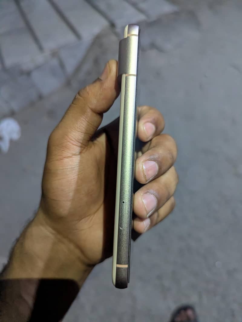 Google Pixel 8 10/10 Scratchless 1