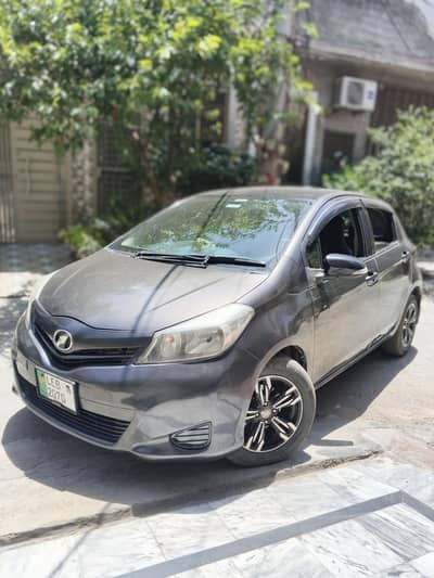 Toyota Vitz 2012/16 Excellent condition