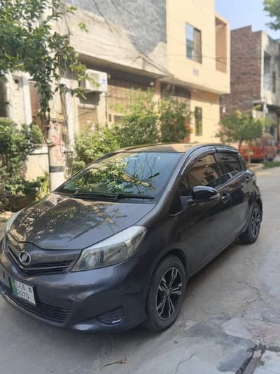 Toyota Vitz 2012/16 Excellent condition
