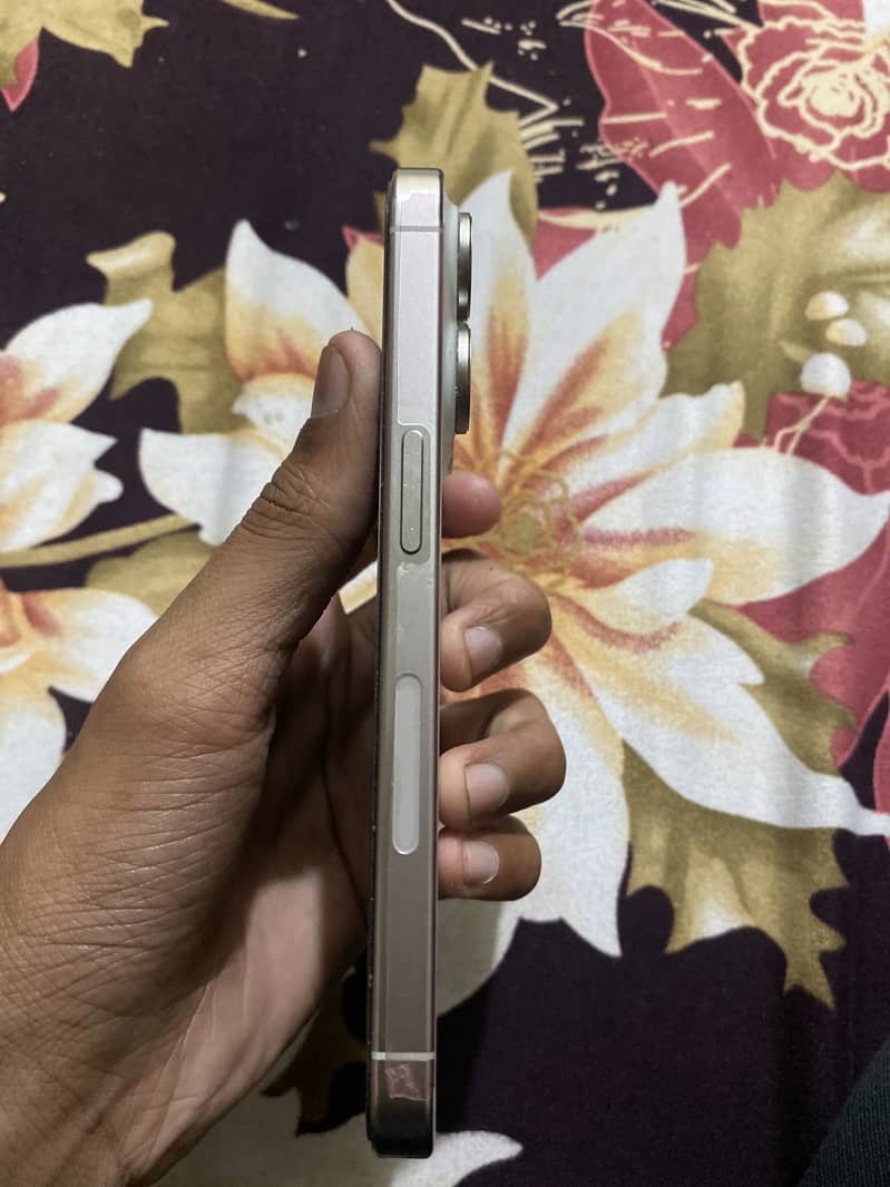 Iphone 15 pro 1