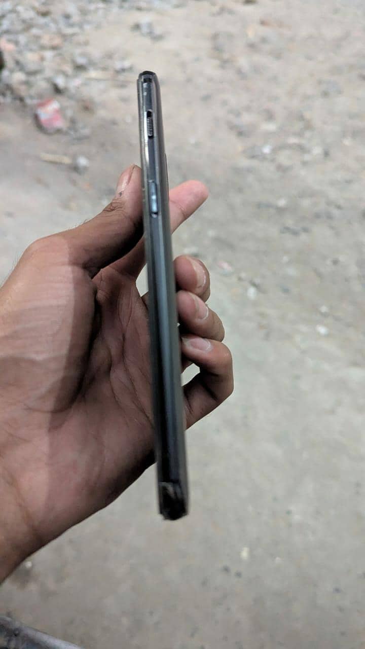 One Plus 6T 4