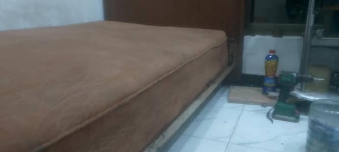 2 single beds