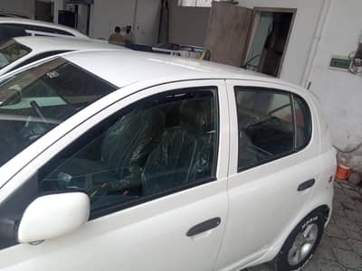 Toyota Vitz 2004
