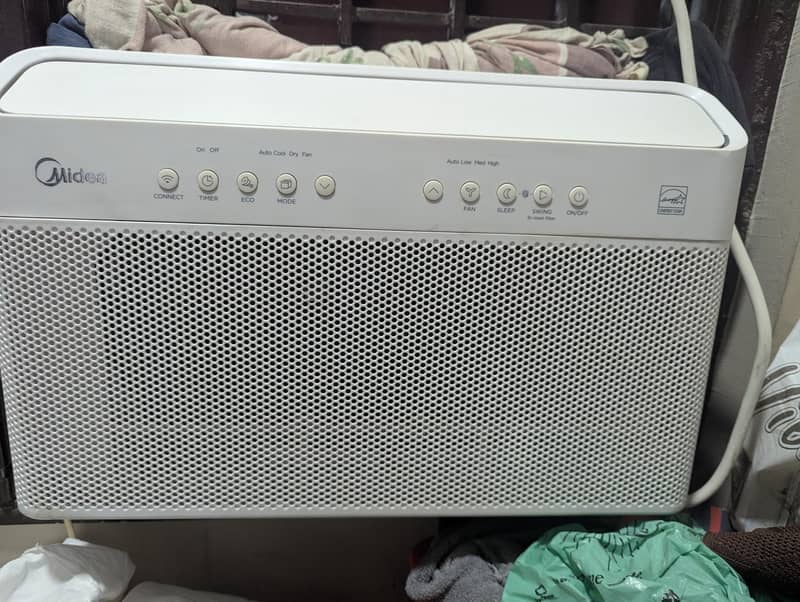 Midea 0.75  U Shape Window Ac 3