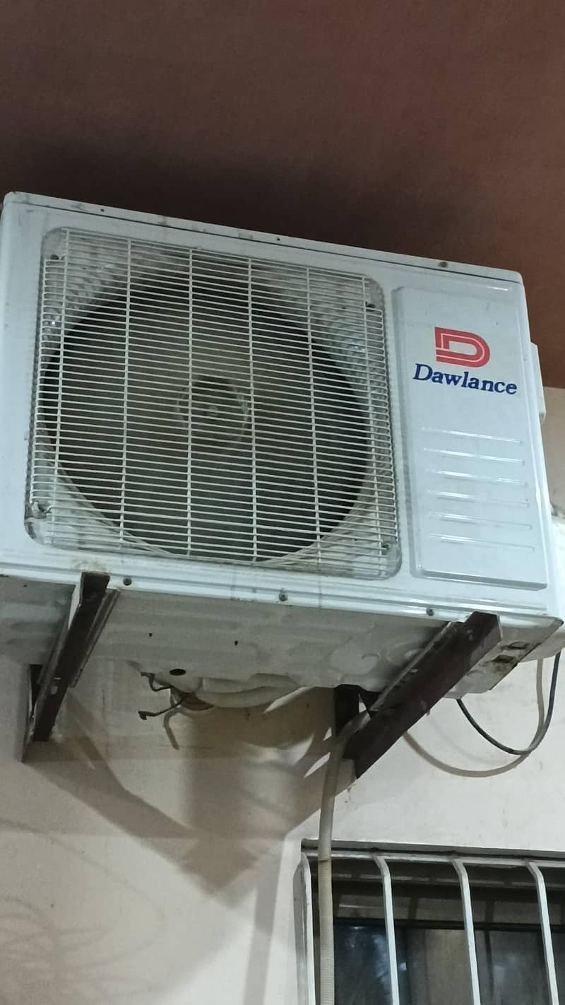 Dawlance split AC 1ton 2