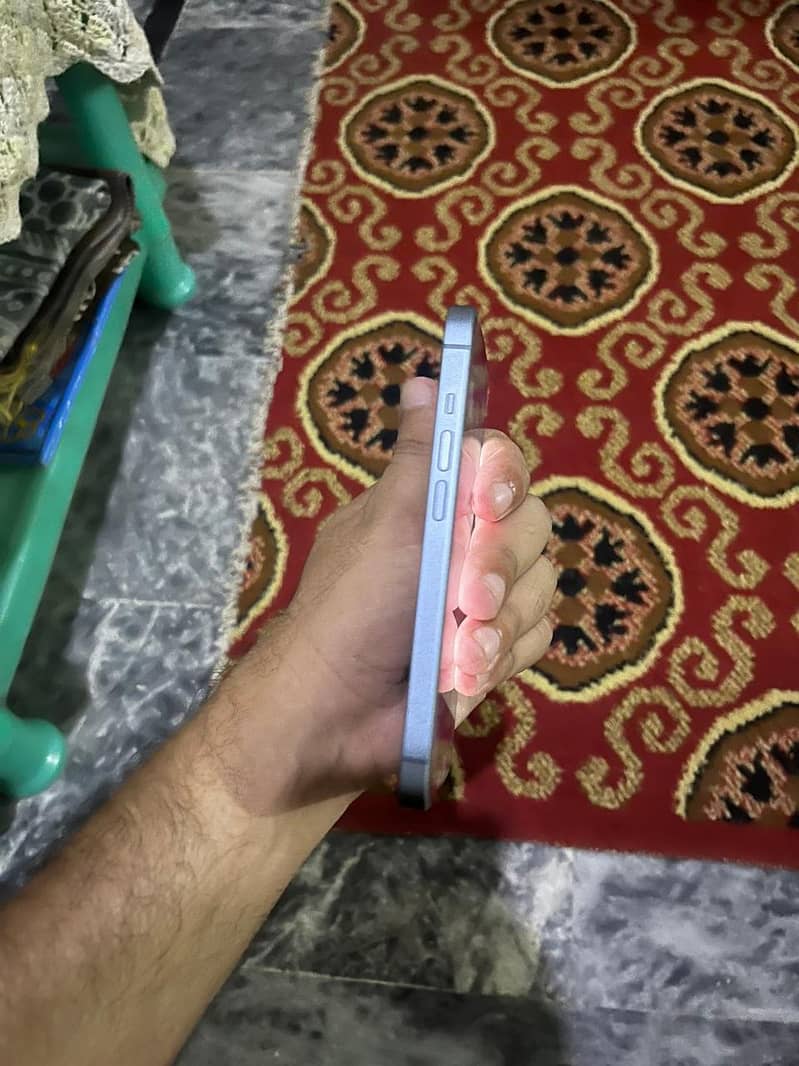 Apple iPhone 14 1