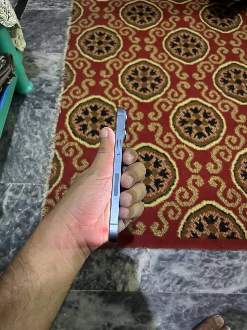 Apple iPhone 14 5