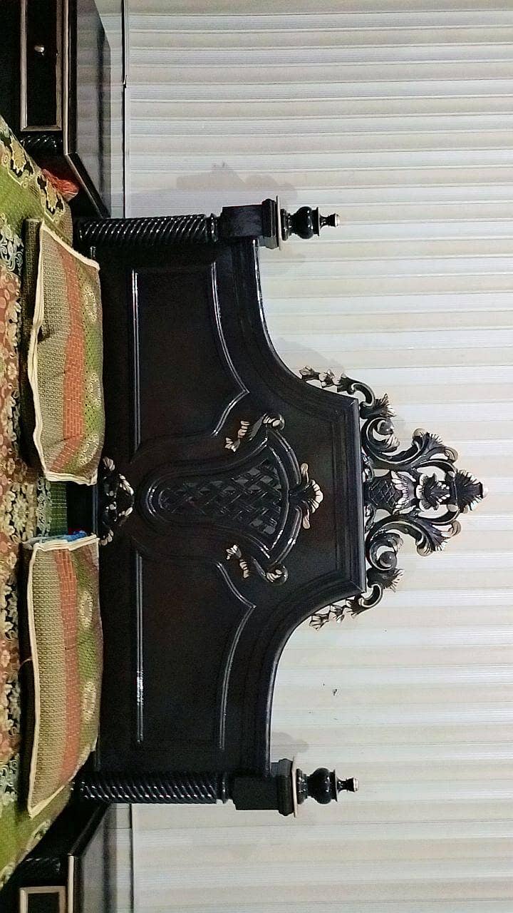 bed set side table dressing bartan almari 2